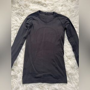 Lululemon Swiftly Tech Long Sleeve. Size 6. Black